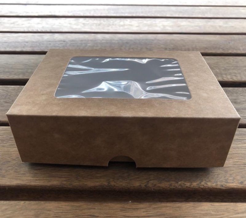 CAJITA DE CARTON CON VISOR Nº5 Papelera Delonce