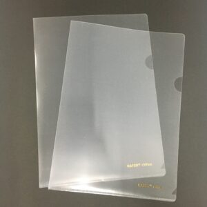 CARPETA PLASTICA EN L A4