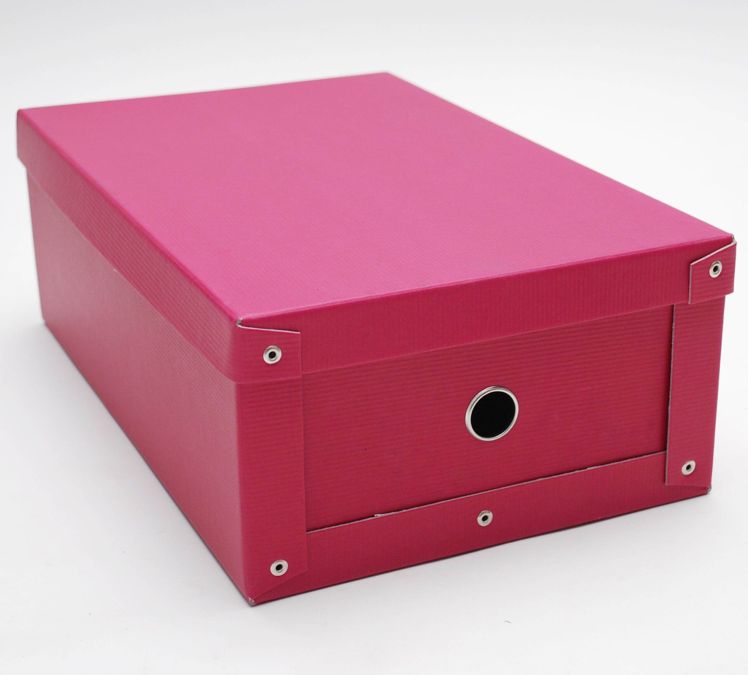 CAJA DE ARCHIVO CON TAPA CON REMACHES 40 x 26 x 14 cm.