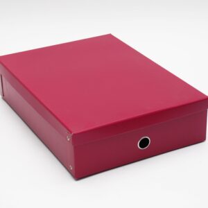 CAJA DE ARCHIVO CON TAPA CON REMACHES 37 x 24 x 7 cm.