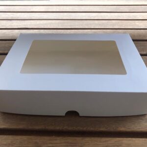 CAJA DE CARTON CON VISOR Nº10