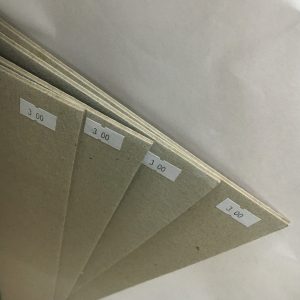 CARTON GRIS 3 mm.